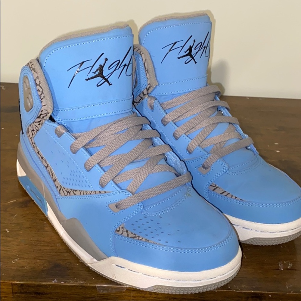 Jordan Flights Carolina Blue